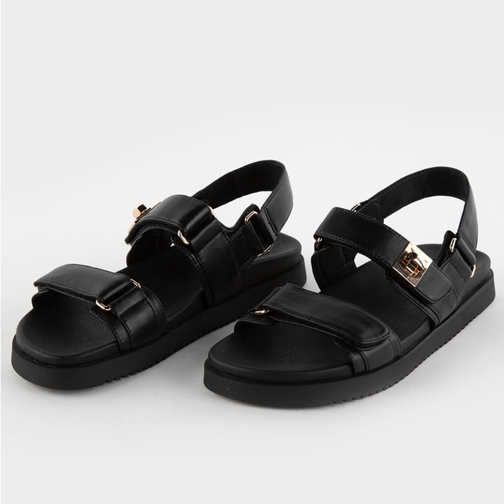 Steve Madden Black Sandals size 9